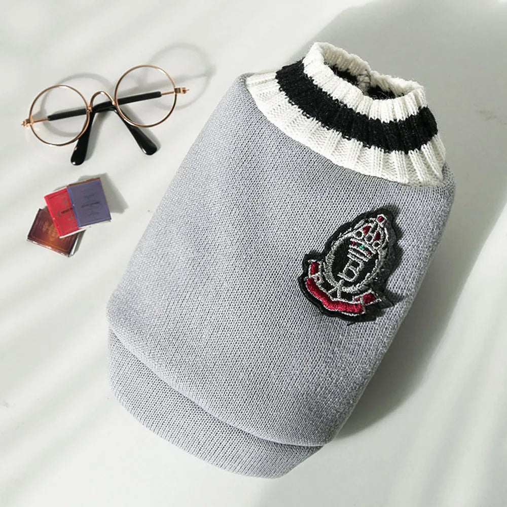 Cozy Dog and Cat Hooded Sweatshirt for Winter Wear