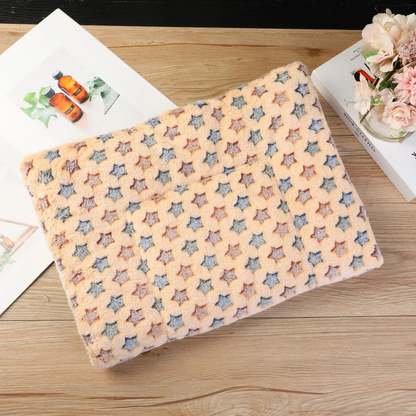 Warm Flannel Cat and Dog Mat - Soft, Breathable Comfort