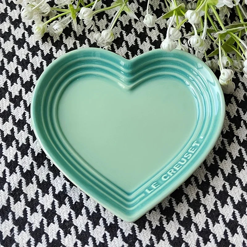 Heart-Shaped Ceramic Cat Bowl for Small Pets - Anti Vomiting