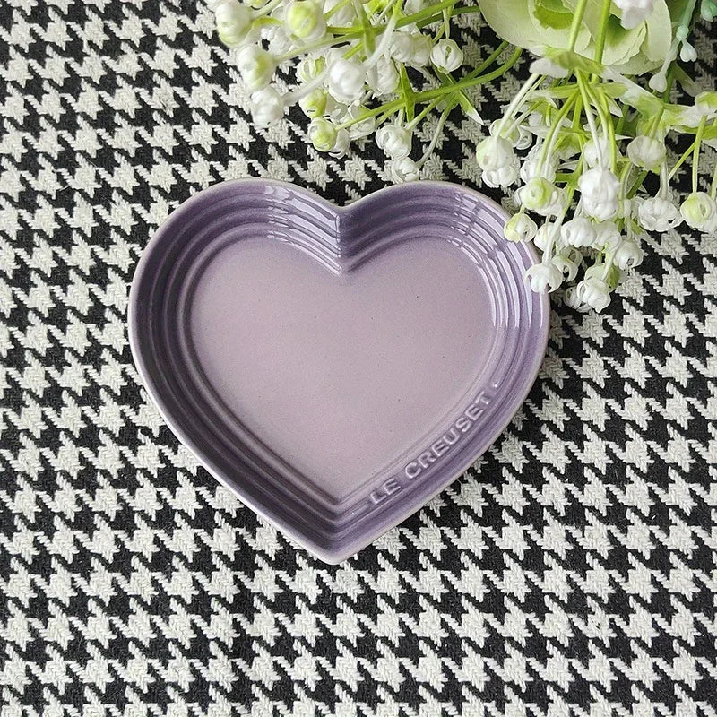 Heart-Shaped Ceramic Cat Bowl for Small Pets - Anti Vomiting