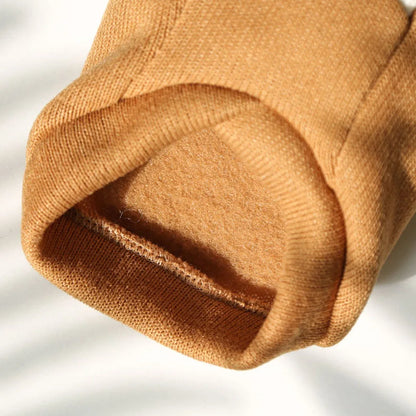 Cozy Dog and Cat Hooded Sweatshirt for Winter Wear