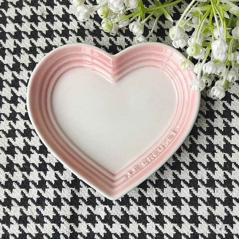 Heart-Shaped Ceramic Cat Bowl for Small Pets - Anti Vomiting